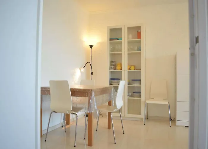 3 Pieces 6 Couchages Sur Bn190-002 * Banyuls-sur-Mer